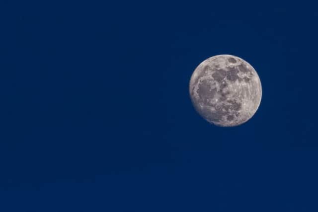 Blue moon Photo: flickr.com/photos/sagesolar/