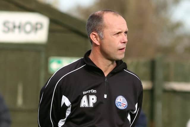 AFC Rushden & Diamonds manager Andy Peaks