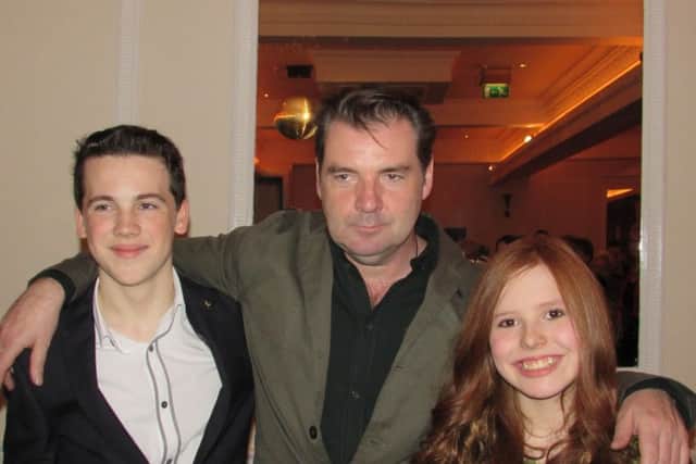 Brendan Coyle pictured with classical singers Charlie Botting and the host of 'Singing For Lakelands' Vicki-Louise Sherwin 261014 NNL-141028-UO192658009