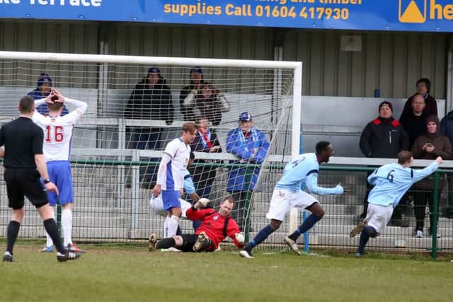 Uxbridge celebrate Wayne Carter's late winner as AFC Rushden & Diamonds suffered a fourth straight defeat. Pictures by Alison Bagley