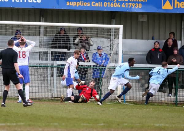 Uxbridge celebrate Wayne Carter's late winner as AFC Rushden & Diamonds suffered a fourth straight defeat. Pictures by Alison Bagley