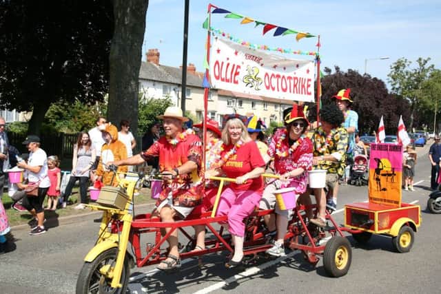 Kettering Carnival :Kettering: Kettering Carnival
Saturday August 22 2015 NNL-150822-185524009