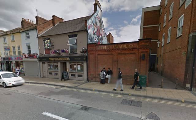 The alleyway, near the Volunteer pub, where the attack took place. Pic via Google Streetview.