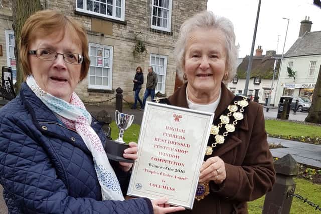Cllr Whiting presenting the award for Colemans