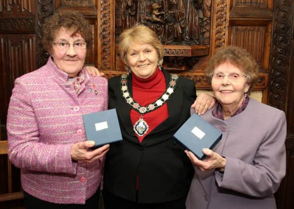 Last year's winners Ann Kadiri and Megan Graham with last year's mayor Kaye Rawlins