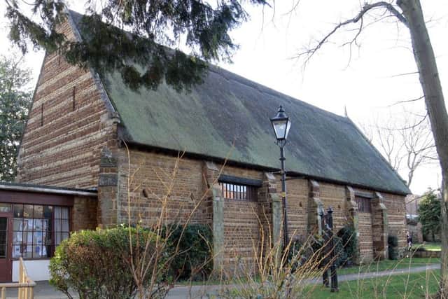 Wellingborough Tithe Barn:
23/02/12 ENGNNL00120120223171914