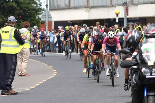 Cycle Tour: Corby: Women's Tour, George St comes through Corby along George Street. Wednesday June 7th 2017 NNL-170706-141112009
