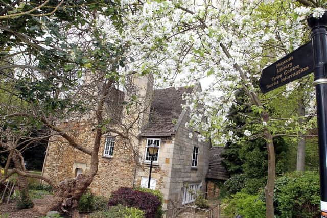 Manor House Museum, Kettering